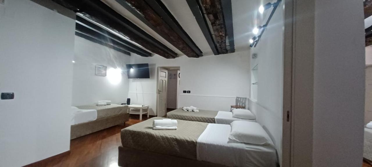 Residenza Nunziatella Apartment Наполи Екстериор снимка