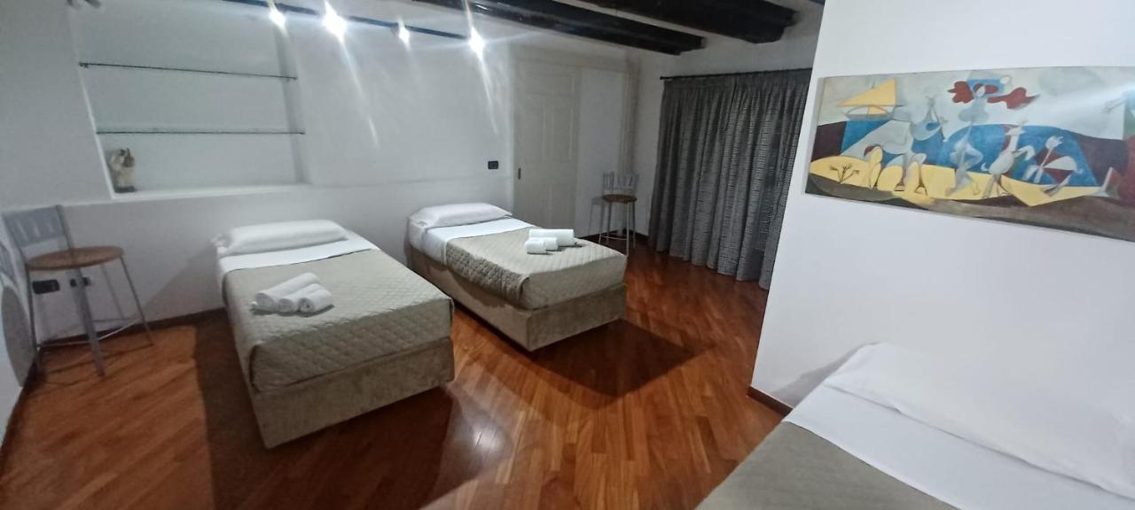 Residenza Nunziatella Apartment Наполи Екстериор снимка