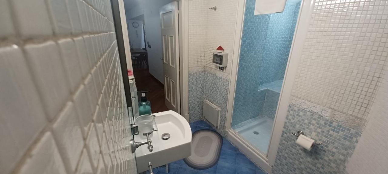 Residenza Nunziatella Apartment Наполи Екстериор снимка