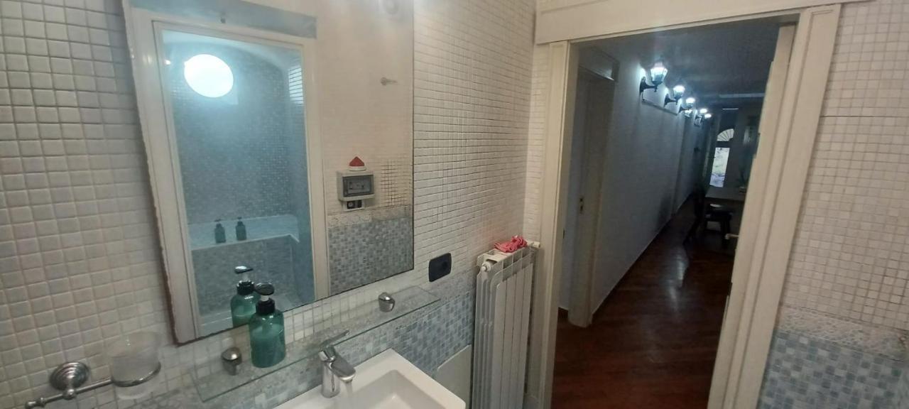 Residenza Nunziatella Apartment Наполи Екстериор снимка