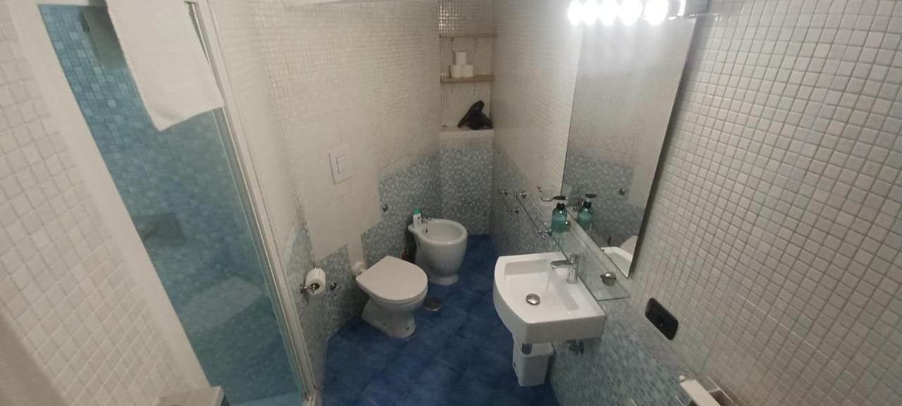 Residenza Nunziatella Apartment Наполи Екстериор снимка